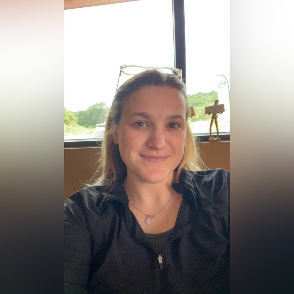 Meet your Posher, Liv